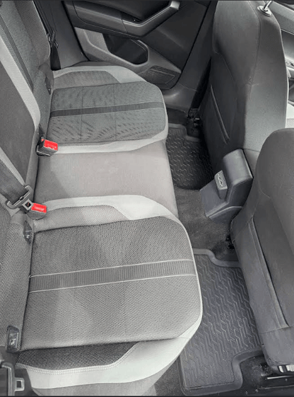 interieur dieptereiniging, vlekken verwijderen auto, geur verwijderen auto, stoomreinigen auto, auto geurvrij maken
